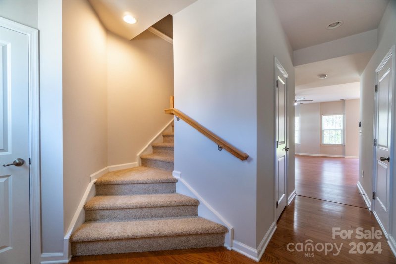 Property image 2 at 2545 Silverthorn Drive, Charlotte, NC 28273