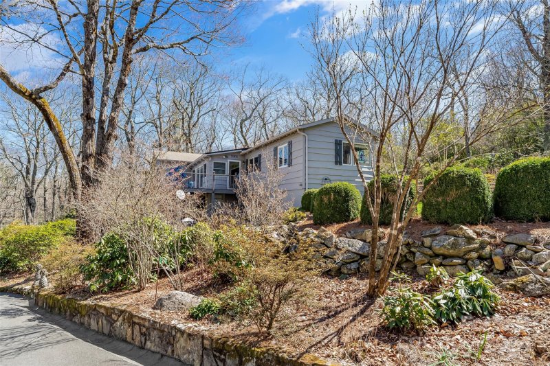 Property image 3 at 6411 West View Drive, Newland, NC 28657