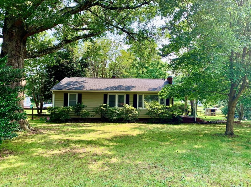 216 Radio Road
