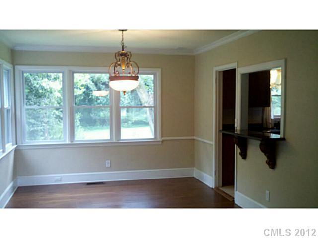 Property image 3 at 2111 Sharon Avenue, Charlotte, NC 28211