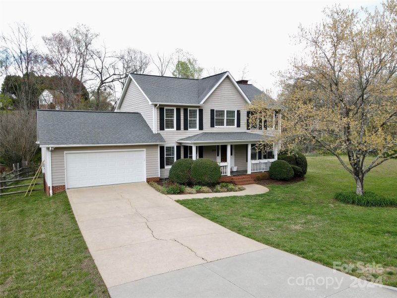 Property image 2 at 2930 5th Street Place, Hickory, NC 28601