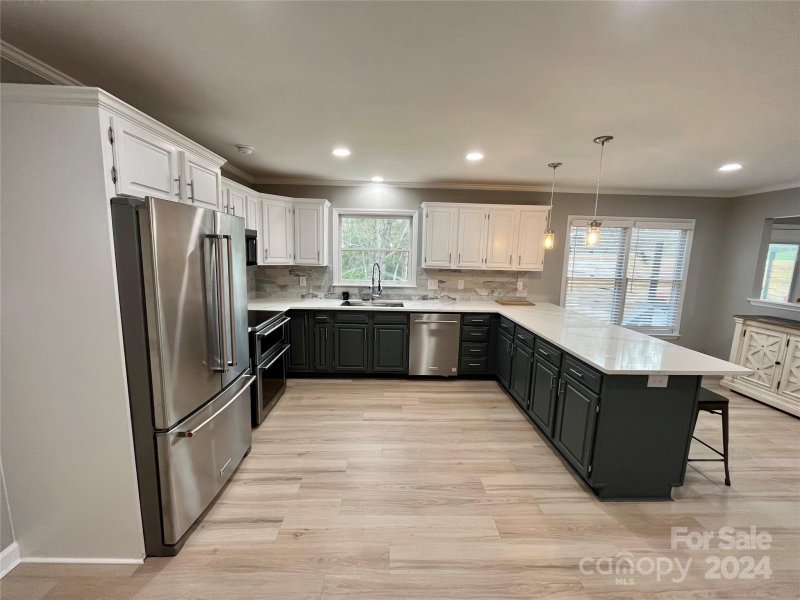 Property image 4 at 2930 5th Street Place, Hickory, NC 28601