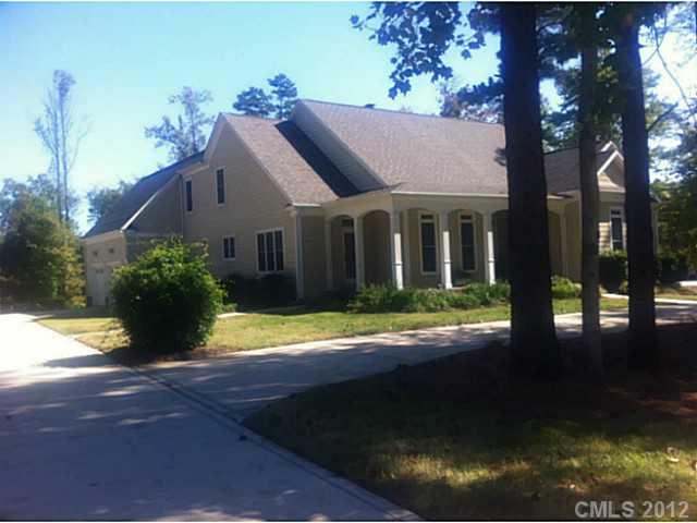 Property image 2 at 121 Kenway Loop, Mooresville, NC 28117