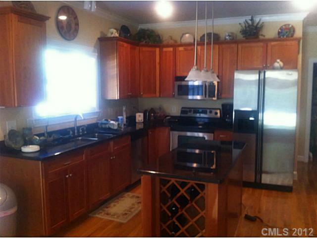 Property image 4 at 121 Kenway Loop, Mooresville, NC 28117