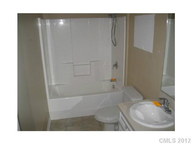 Property image 4 at 2020 Pin Oak Place, Cramerton, NC 28032