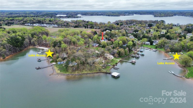 Property image 2 at 149 Lakeshore Drive, Mooresville, NC 28117