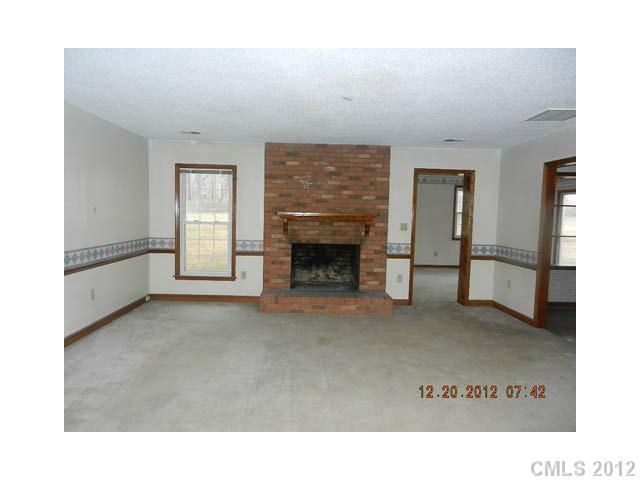 Property image 4 at 6536 Brushwood Road, Charlotte, NC 28262