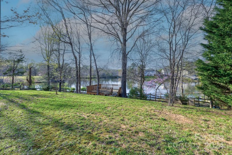 Property image 4 at 7808 Rabbits Foot Lane, Charlotte, NC 28217