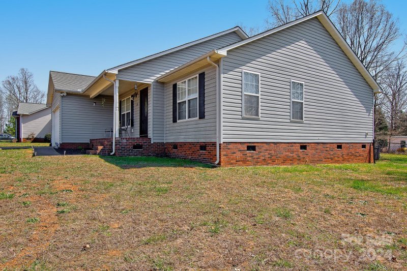 Property image 4 at 128 Basset Circle, Salisbury, NC 28146