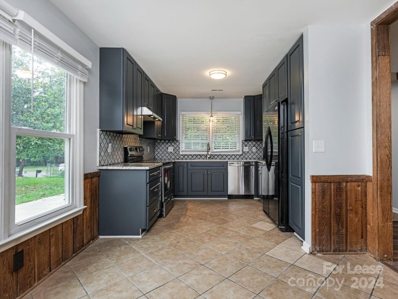 Property image 4 at 7609 King Richard Court, Charlotte, NC 28227