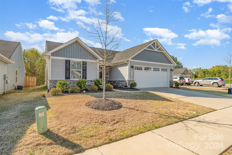 Property image 4 at 4012 Mackinnon Drive, Charlotte, NC 28214