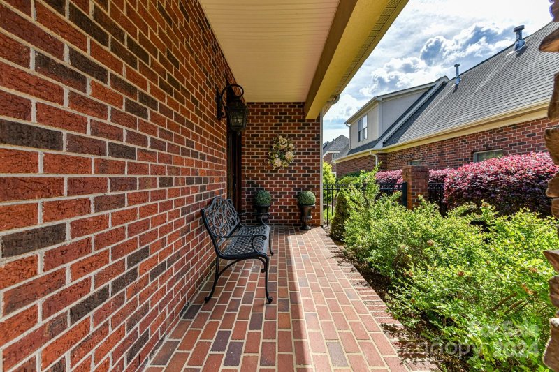 Property image 3 at 108 Hallmark Crossing, Rock Hill, SC 29732