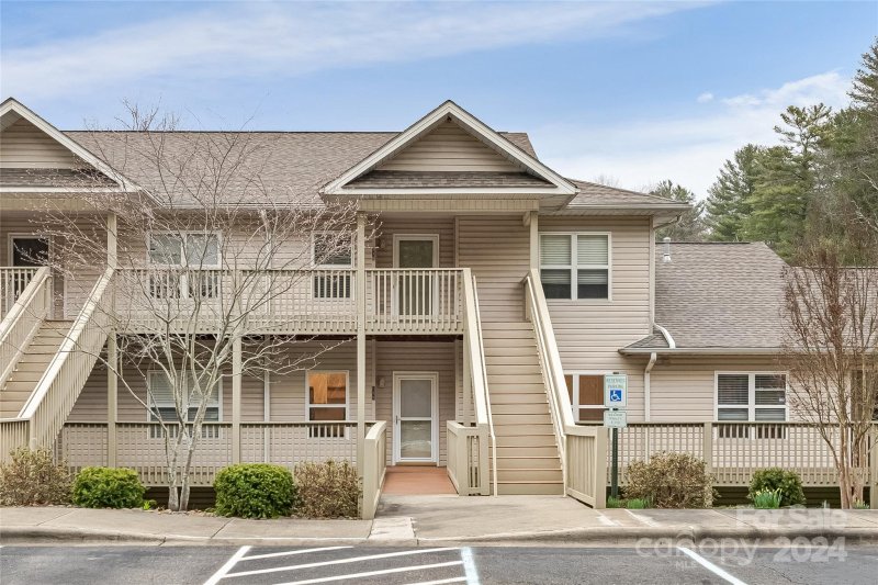 511 Carrington Place