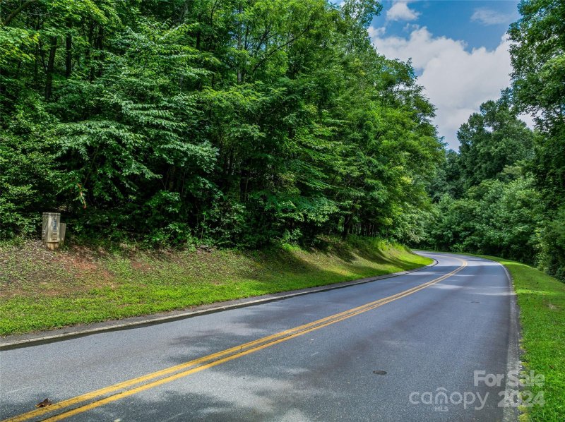 Property image 3 at 645 Walnut Valley Parkway, Arden, NC 28704