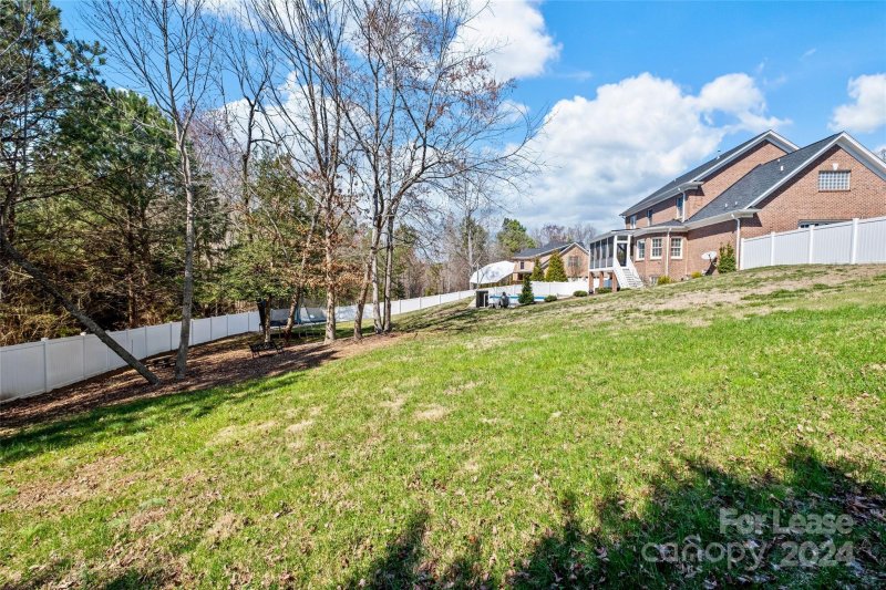Property image 4 at 140 Gunpowder Circle, Granite Falls, NC 28630