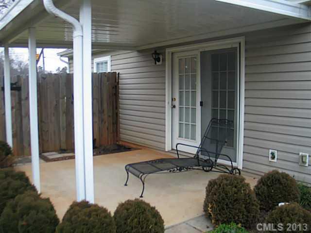 Property image 4 at 2012 Pin Oak Place, Cramerton, NC 28032