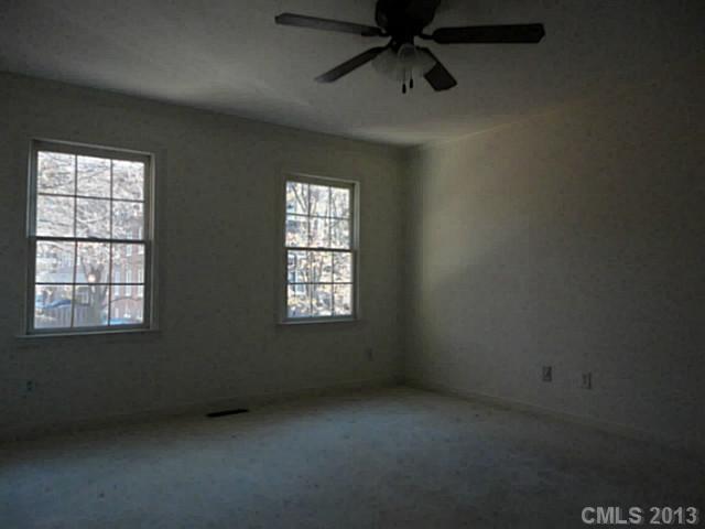 Property image 3 at 520 Poplar Street, Charlotte, NC 28202