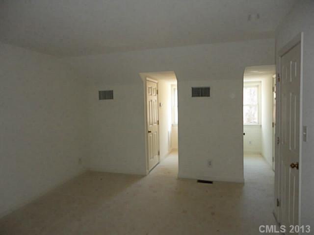 Property image 4 at 520 Poplar Street, Charlotte, NC 28202