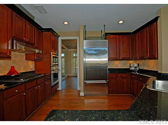 Property image 4 at 216 Wendover Heights Circle, Charlotte, NC 28211