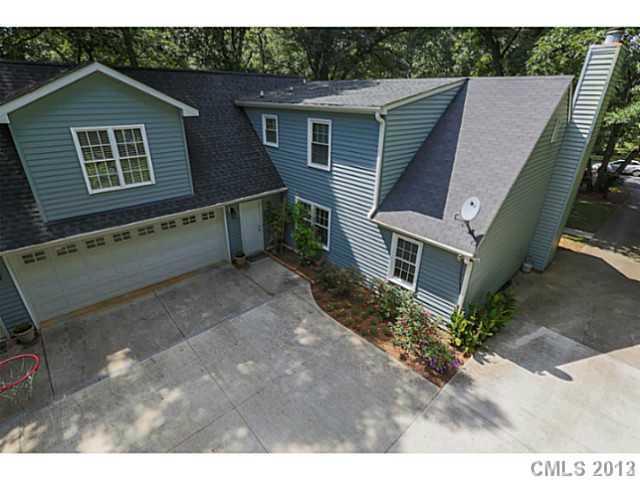 Property image 2 at 3034 Eastham Lane, Charlotte, NC 28209