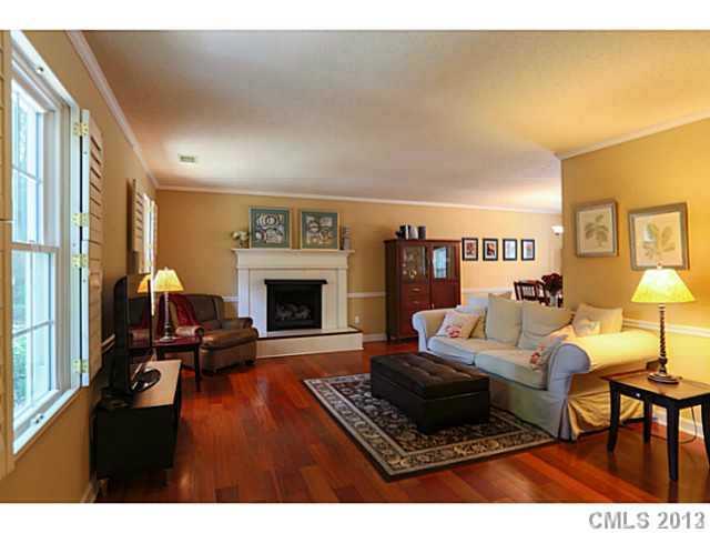 Property image 3 at 3034 Eastham Lane, Charlotte, NC 28209