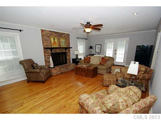 Property image 5 at 4308 Old Saybrook Court, Charlotte, NC 28211