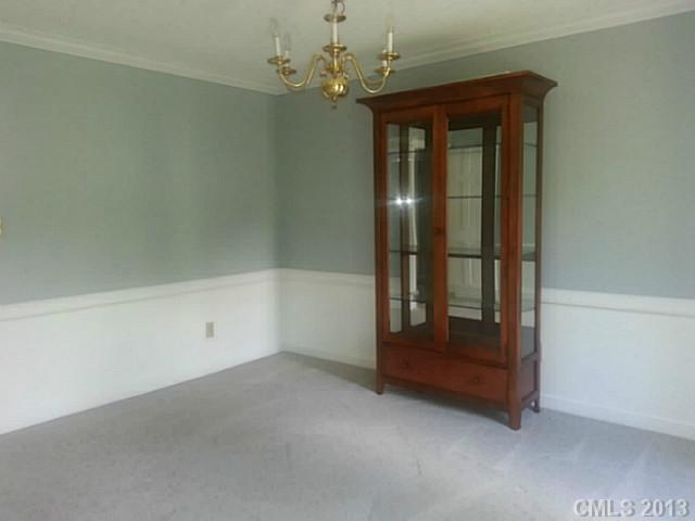 Property image 3 at 662 Knollcrest Drive, Concord, NC 28025