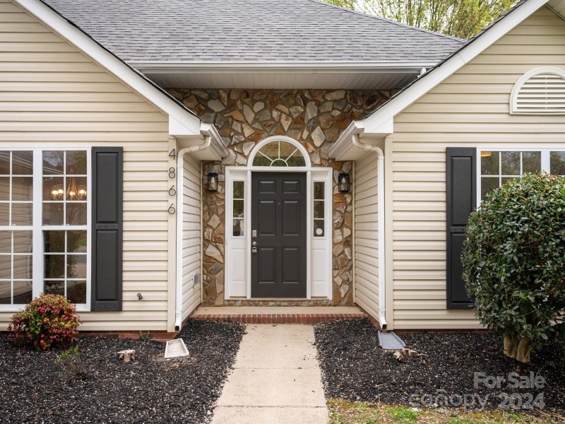 Property image 2 at 4866 Bentridge Drive, Concord, NC 28027