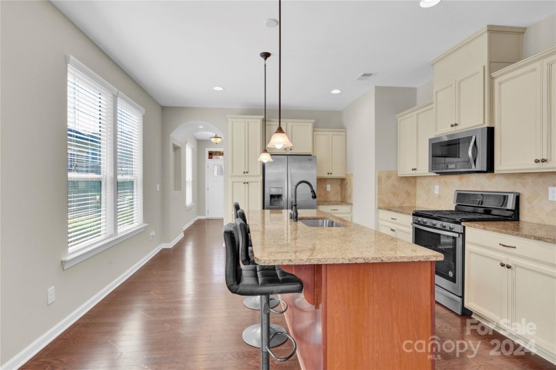 Property image 4 at 5624 Stonewells Drive, Charlotte, NC 28278