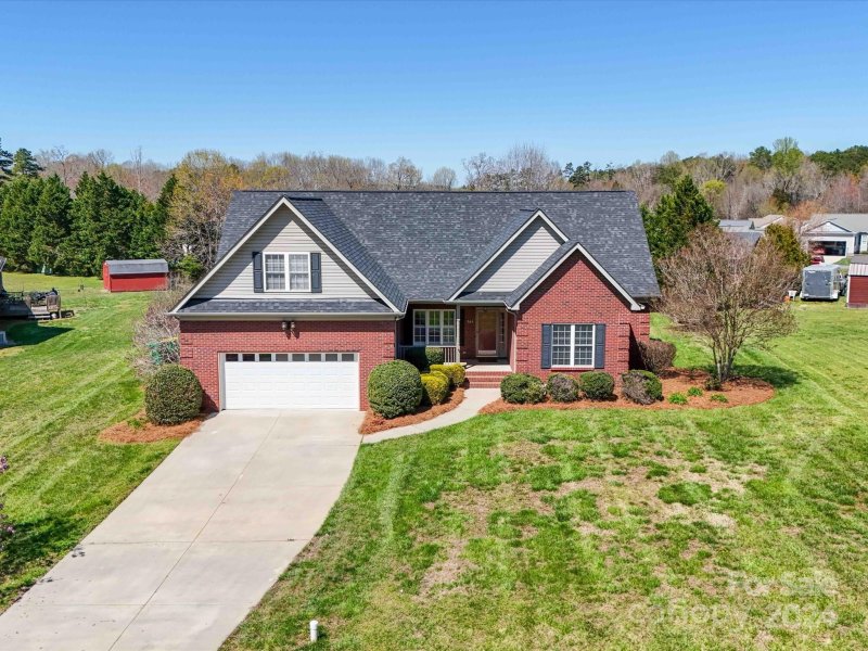 Property image 3 at 764 Hathcock Glen Drive, Oakboro, NC 28129