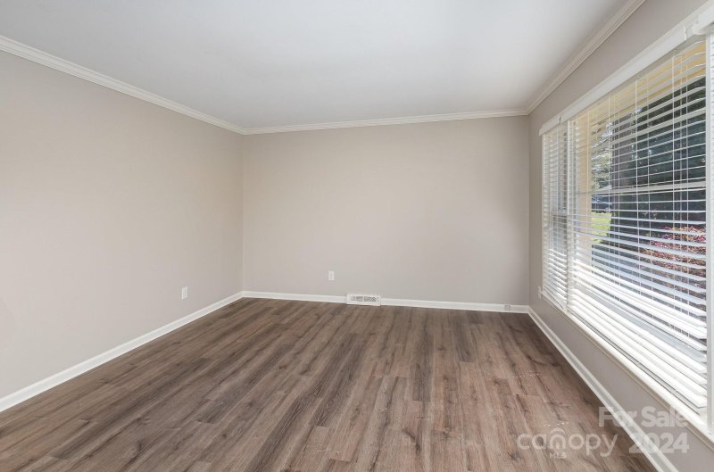 Property image 5 at 6301 Bonnybrook Lane, Charlotte, NC 28212