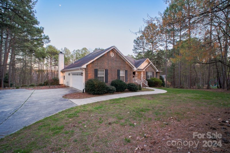 Property image 2 at 3828 Granite Street, Terrell, NC 28682