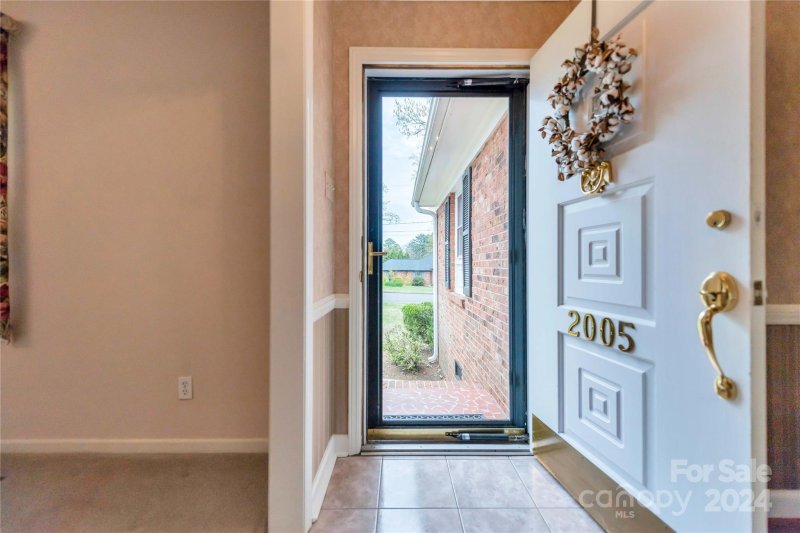 Property image 5 at 2005 Saratoga Drive, Gastonia, NC 28056