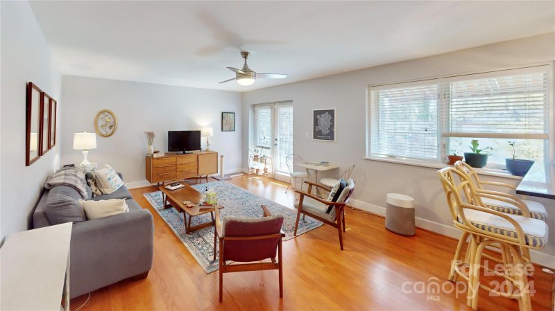 Property image 3 at 227 N Dotger Avenue, Charlotte, NC 28207