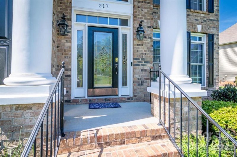 Property image 4 at 217 Crimson Orchard Drive, Mooresville, NC 28115