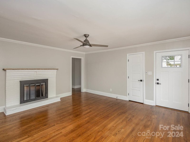 Property image 5 at 917 Scaleybark Road, Charlotte, NC 28209