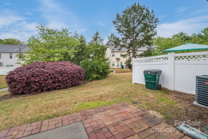 Property image 3 at 13630 Singleleaf Lane, Charlotte, NC 28278