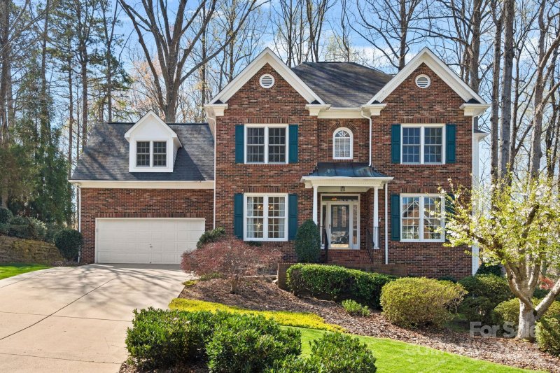 15813 Breton Brook Street