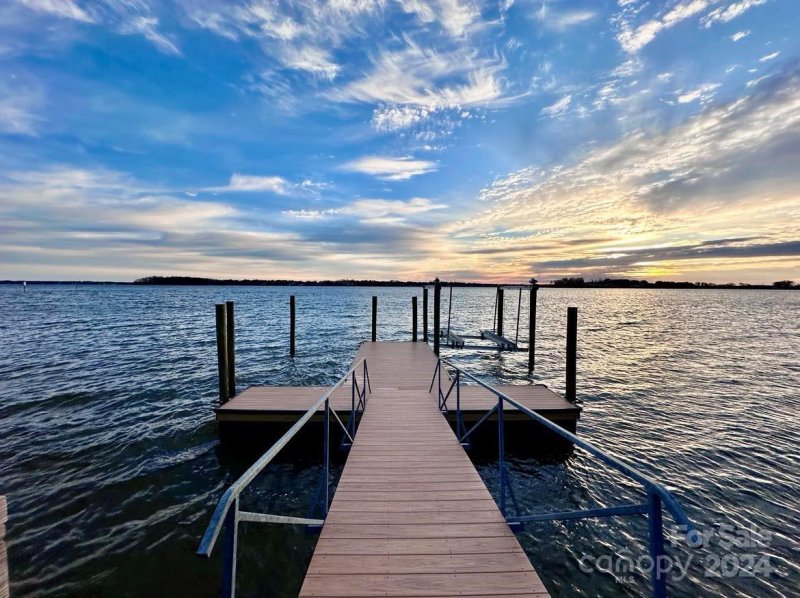 Property image 2 at 8303 Luckey Point Road, Denver, NC 28037