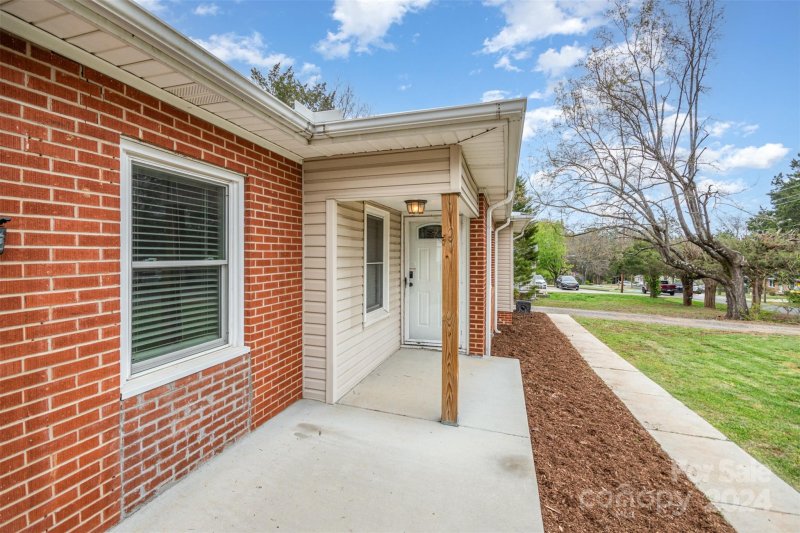 Property image 2 at 1001 Tennessee Street, Kannapolis, NC 28083