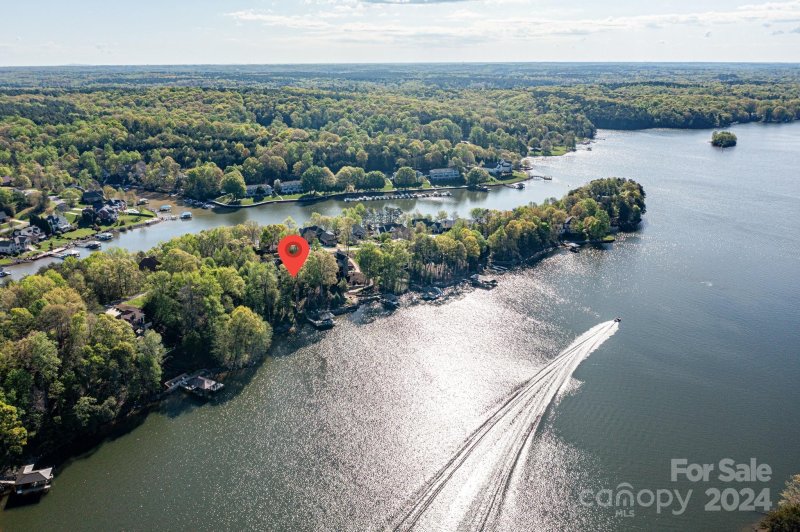 Property image 3 at 318 Windemere Isle Road, Statesville, NC 28677