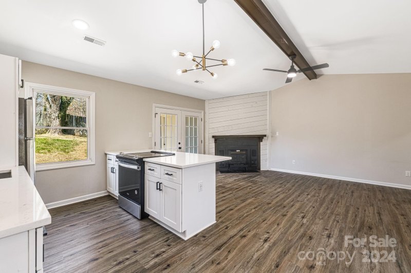 Property image 5 at 5 Melissa Court, Asheville, NC 28806