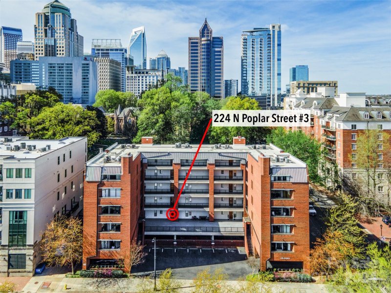 Property image 2 at 224 N Poplar Street, Charlotte, NC 28202