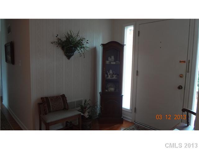Property image 2 at 622 S Carolina Avenue, Statesville, NC 28677