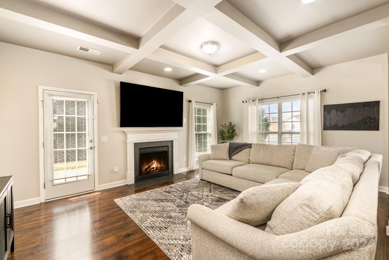 Property image 2 at 13916 Mill River Lane, Charlotte, NC 28273