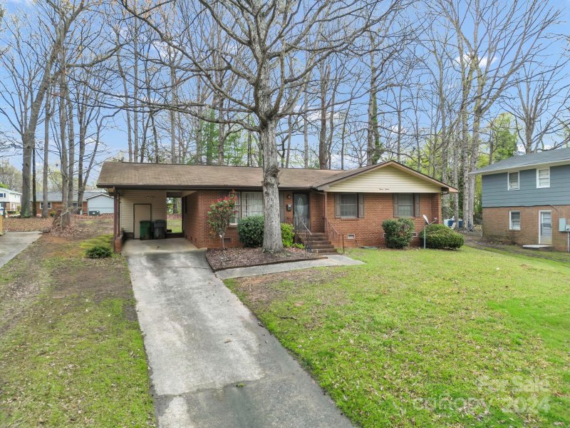 Property image 2 at 1116 Rosada Drive, Charlotte, NC 28213