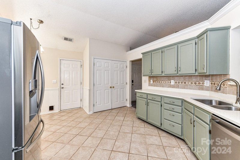 Property image 4 at 9614 Foggy Meadow Road, Charlotte, NC 28269