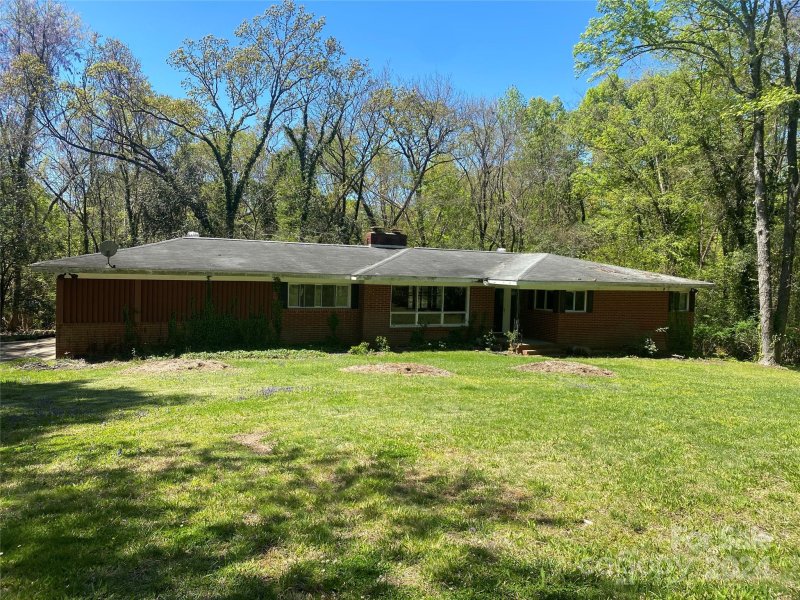 1408 Burtonwood Circle