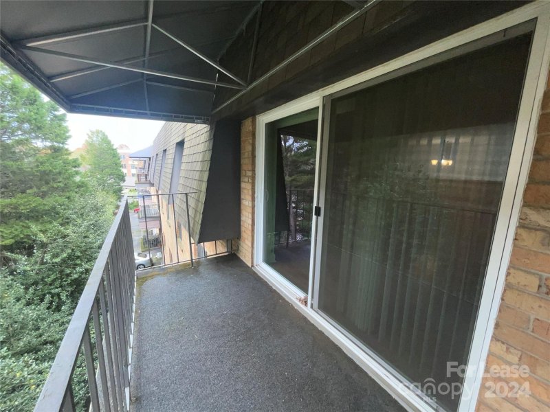 Property image 3 at 1323 Queens Road, Charlotte, NC 28207