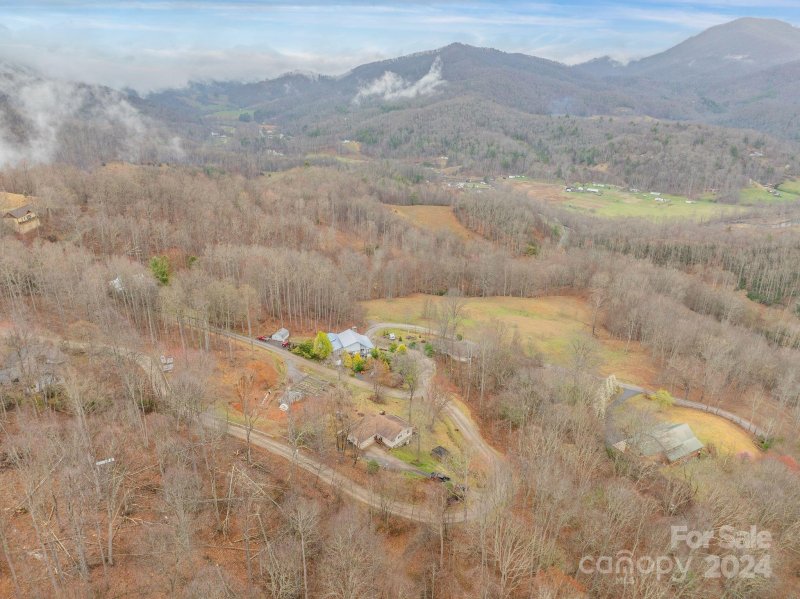 Property image 3 at 618 Wildwood Drive, Burnsville, NC 28714